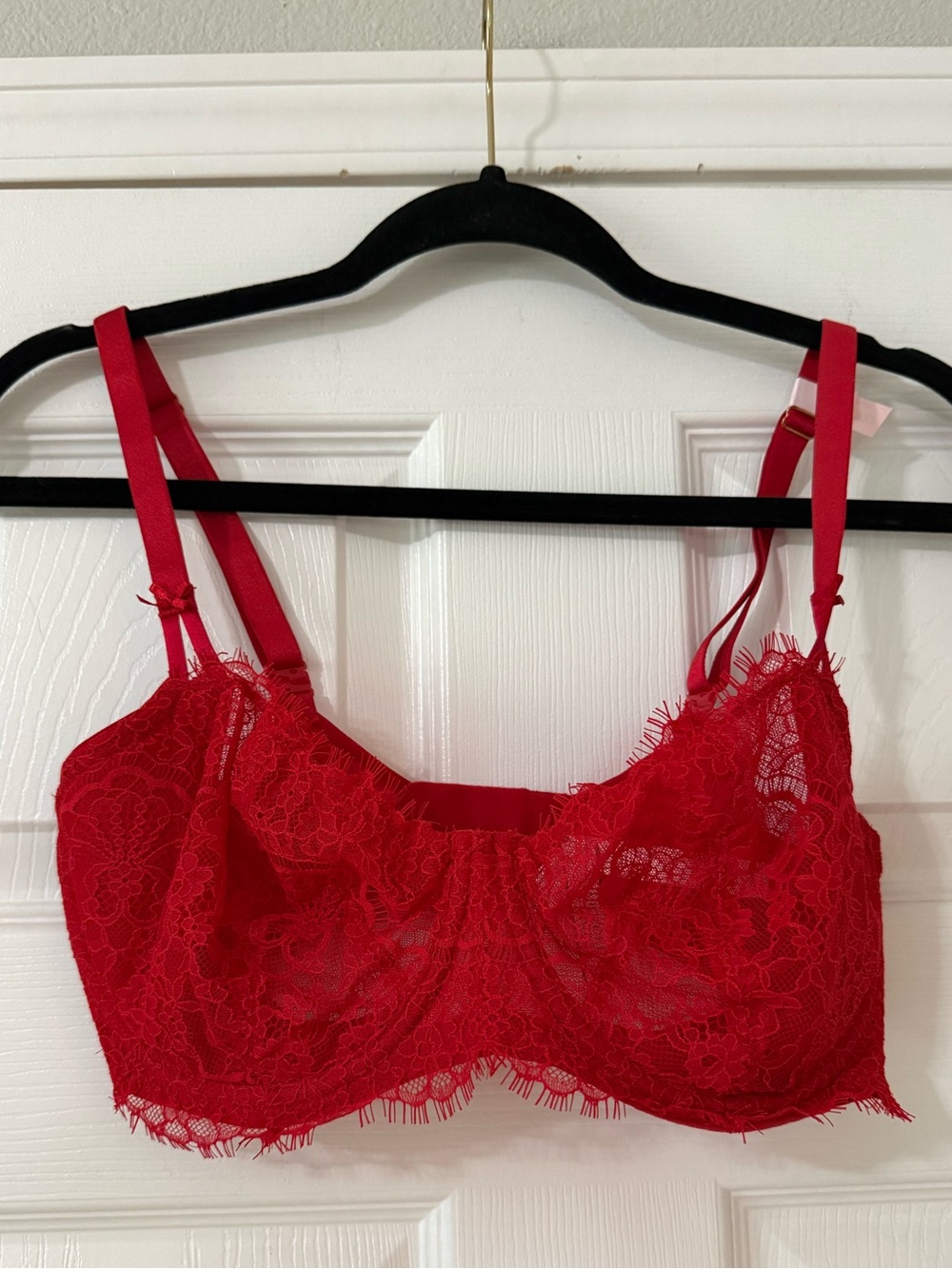 Victorias Secret Red Lace Bra- Unlined- New With Tags- 34DDD